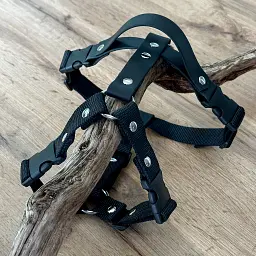 harnais-enfilage-confort-poignee-noir-hey-saika